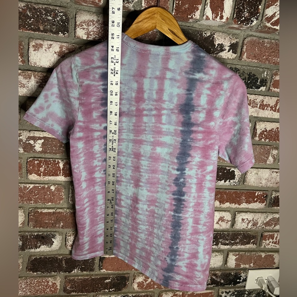 Kids Volcom Tie-Dye Short Sleeve Shirt, Pink & Blue Striped lines, single stitch - Picture 5 of 6
